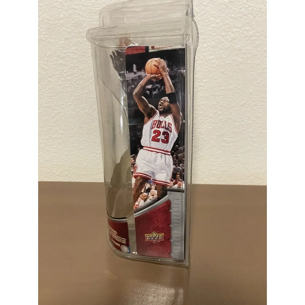 Upper Deck Michael Jordan Action Figure Unisex OS White New Pro Shots Jordan I - Picture 2 of 6